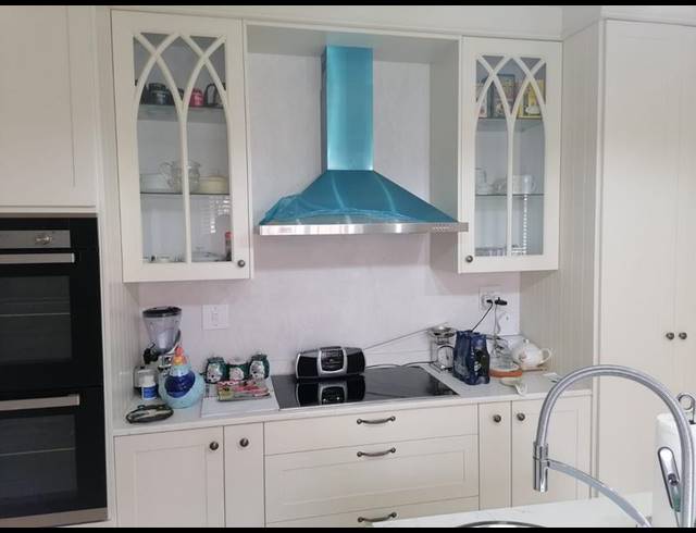 4 BEDROOM HOUSE FOR SALE IN MALVERN EAST EXT